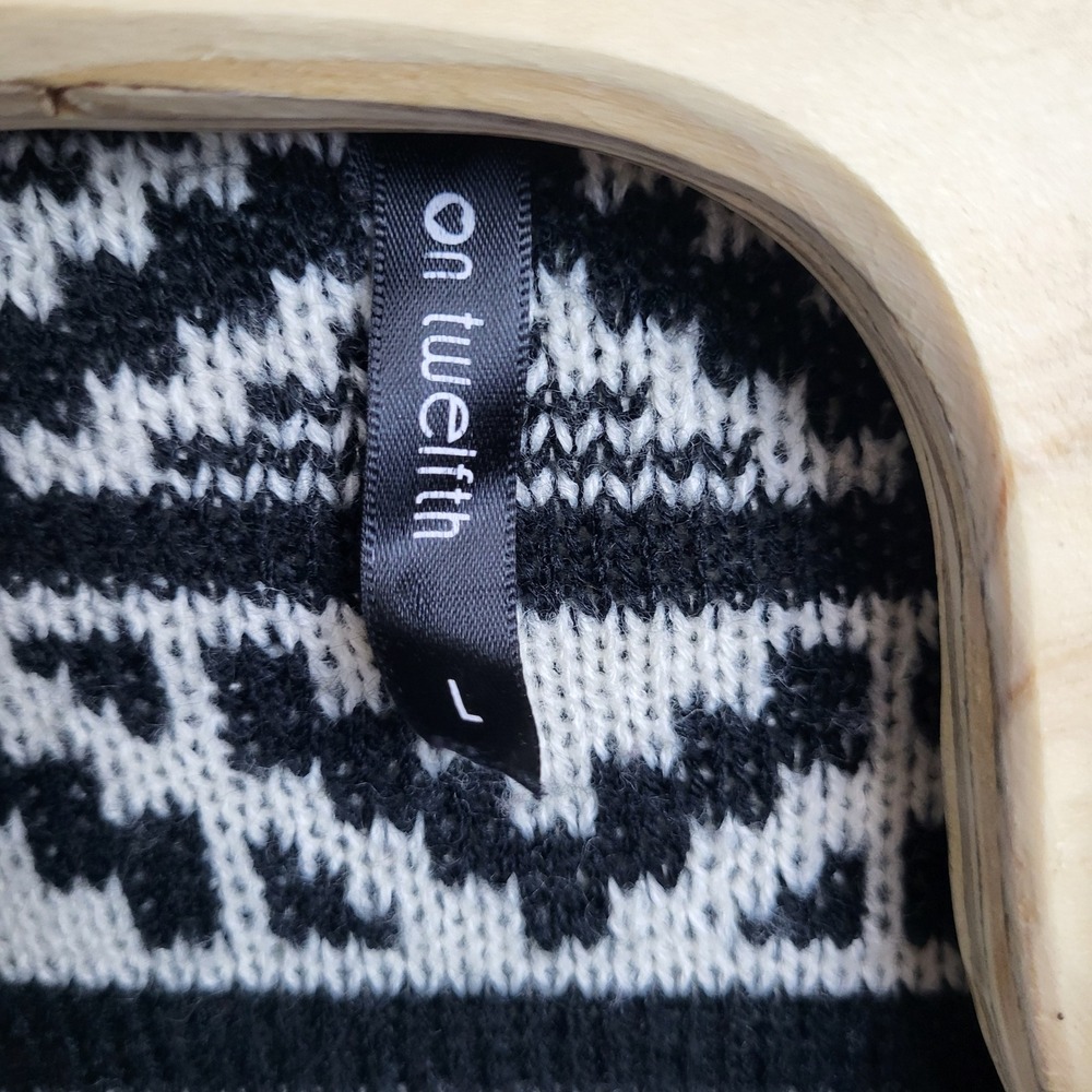 On Twelfth Womens Large Black White Geometric Open‎ Front Cardigan Sweater Aztec - Picture 2 of 4